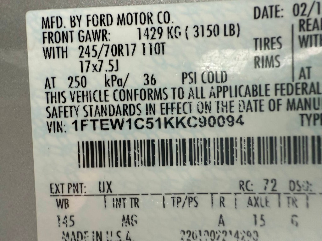 Ford F-150 Vehicle Full-screen Gallery Image 31