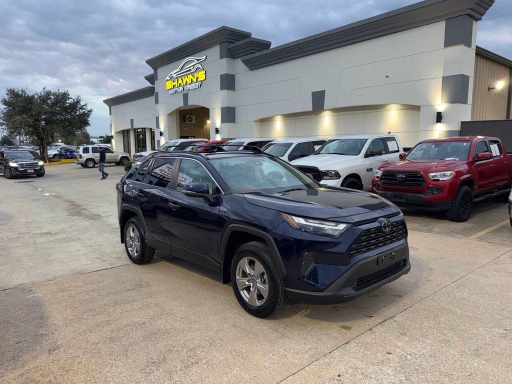 Toyota RAV4 Vehicle Full-screen Gallery Image 42