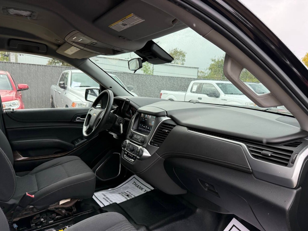 Chevrolet Tahoe Vehicle Full-screen Gallery Image 09