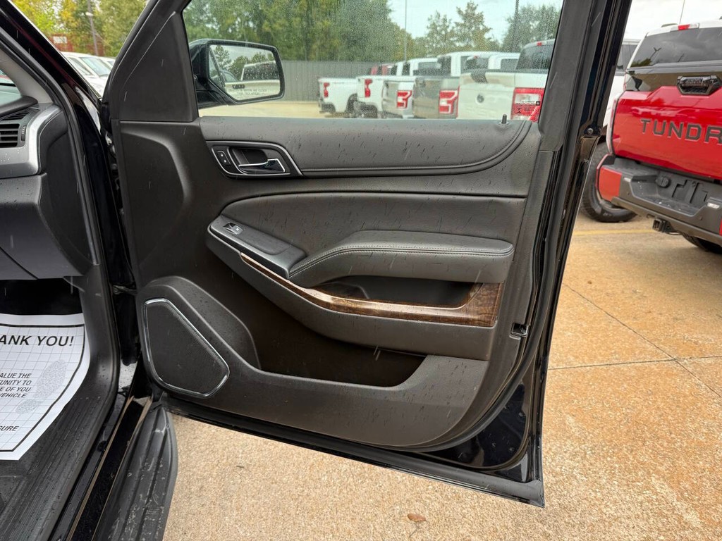Chevrolet Tahoe Vehicle Full-screen Gallery Image 11