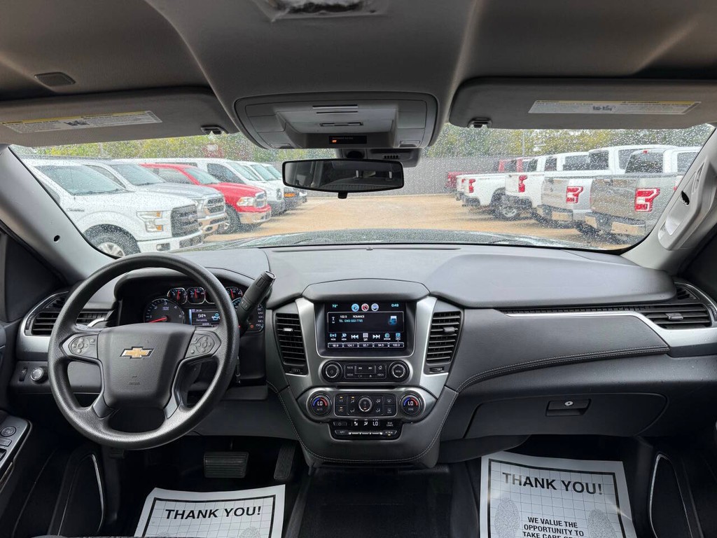 Chevrolet Tahoe Vehicle Full-screen Gallery Image 18