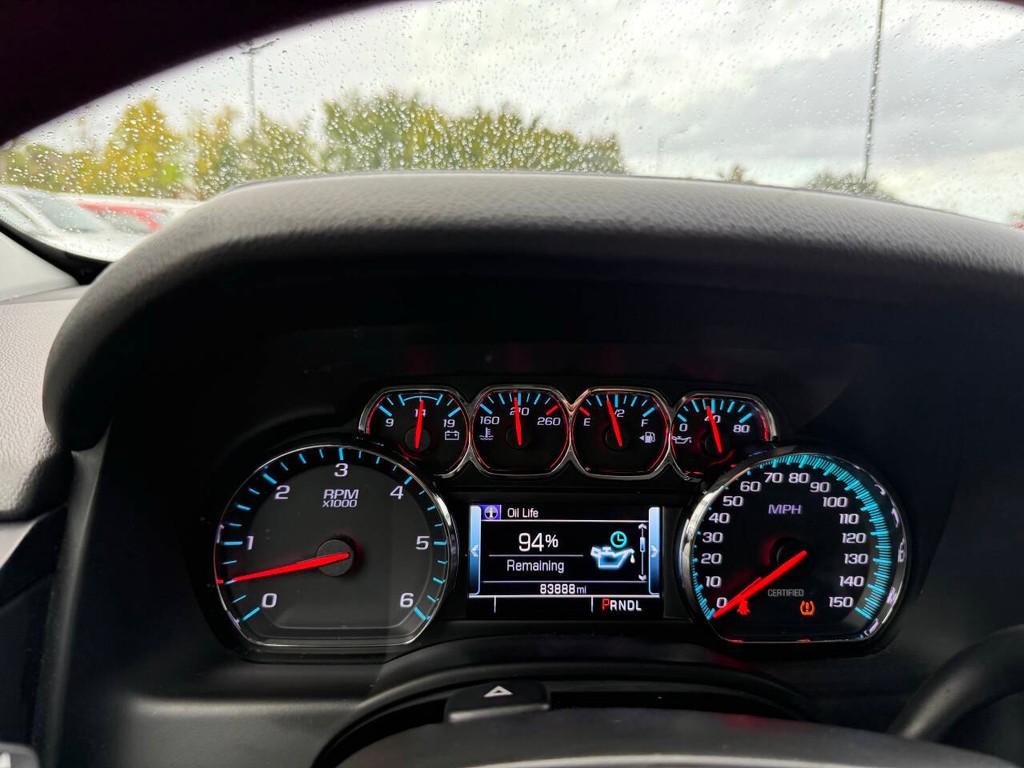 Chevrolet Tahoe Vehicle Full-screen Gallery Image 32