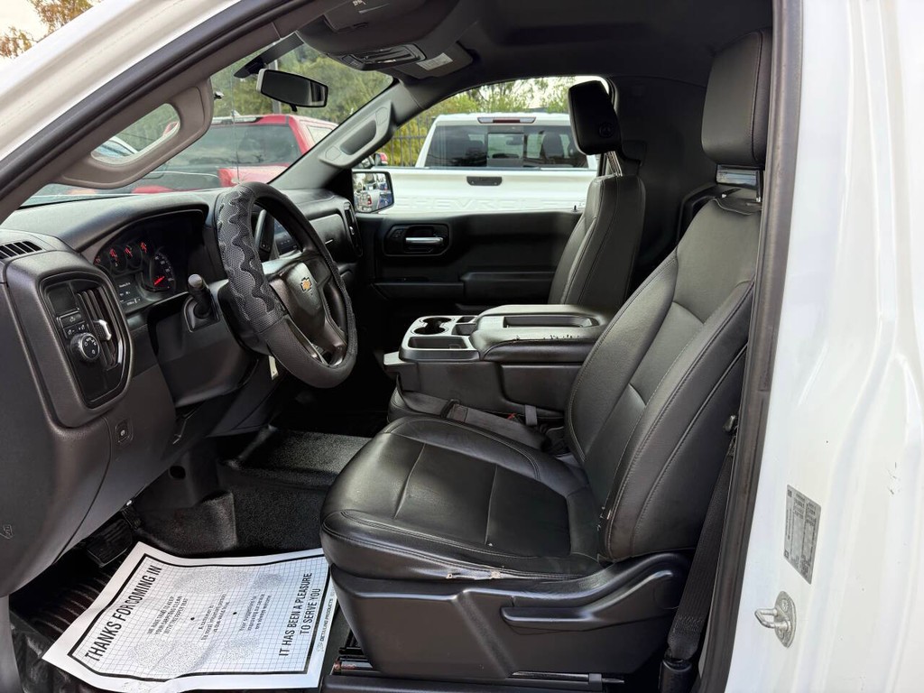 Chevrolet Silverado 1500 Vehicle Full-screen Gallery Image 07