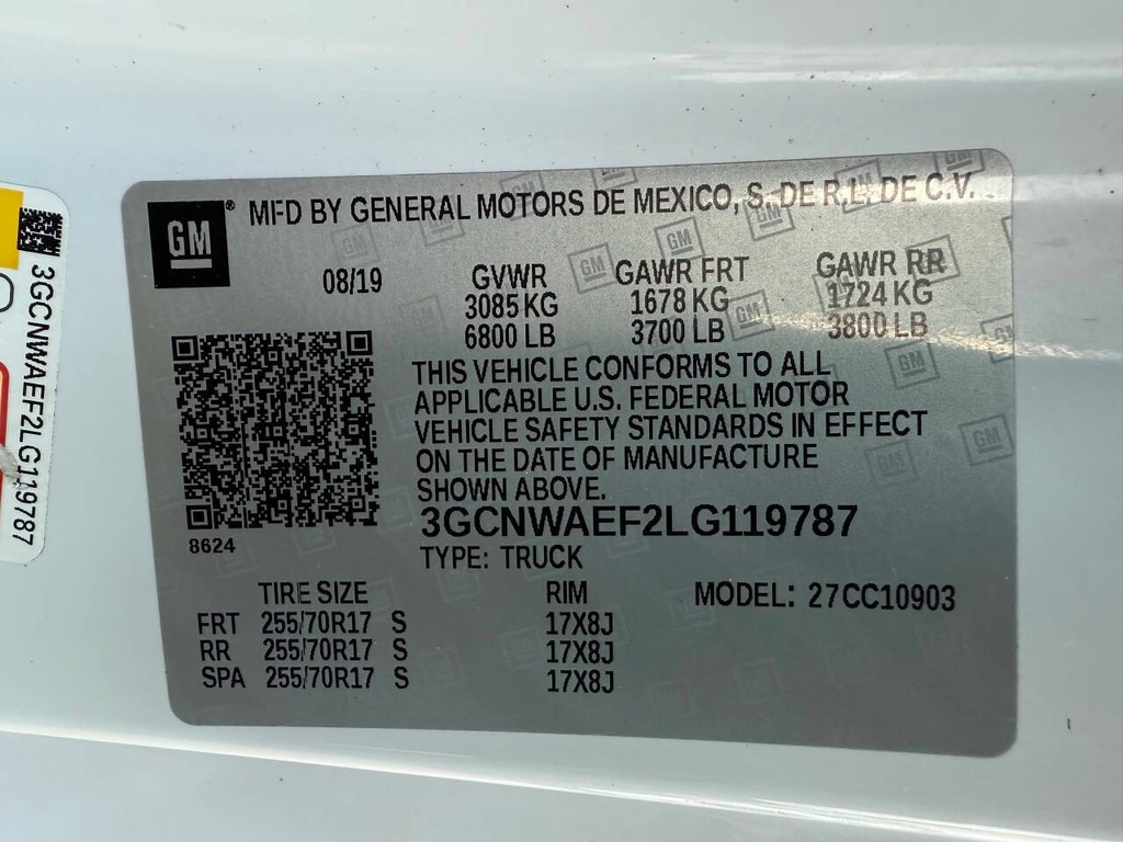 Chevrolet Silverado 1500 Vehicle Full-screen Gallery Image 25