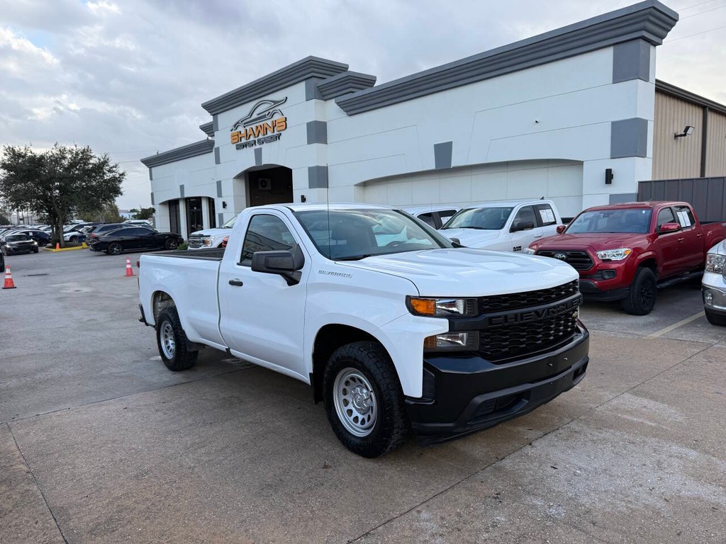 Chevrolet Silverado 1500 Vehicle Full-screen Gallery Image 32