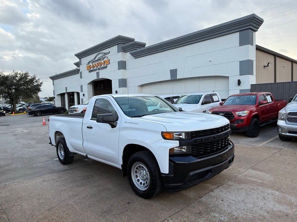 Chevrolet Silverado 1500 Vehicle Full-screen Gallery Image 34