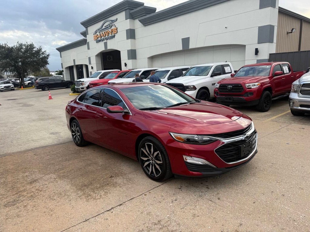 Chevrolet Malibu Vehicle Full-screen Gallery Image 02