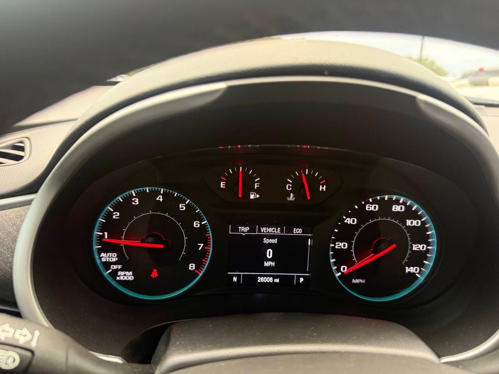 Chevrolet Malibu Vehicle Full-screen Gallery Image 31