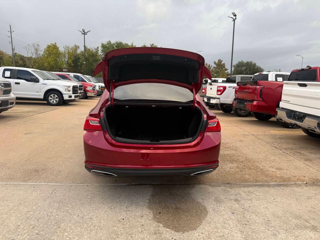 Chevrolet Malibu Vehicle Full-screen Gallery Image 35