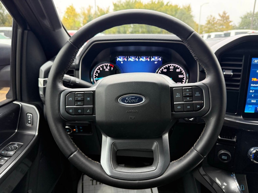 Ford F-150 Vehicle Full-screen Gallery Image 22