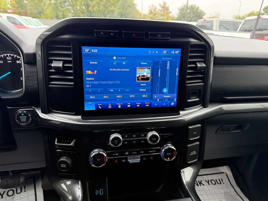 Ford F-150 Vehicle Full-screen Gallery Image 24