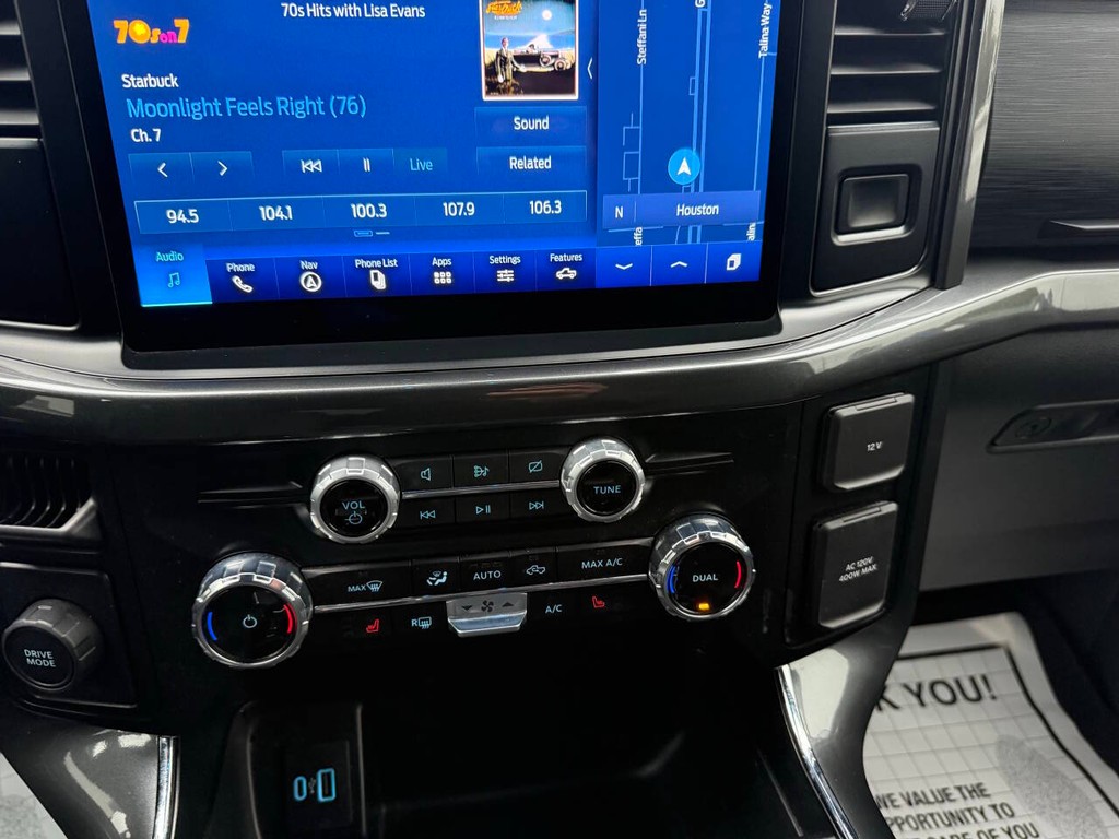 Ford F-150 Vehicle Full-screen Gallery Image 28