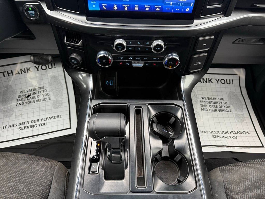 Ford F-150 Vehicle Full-screen Gallery Image 30