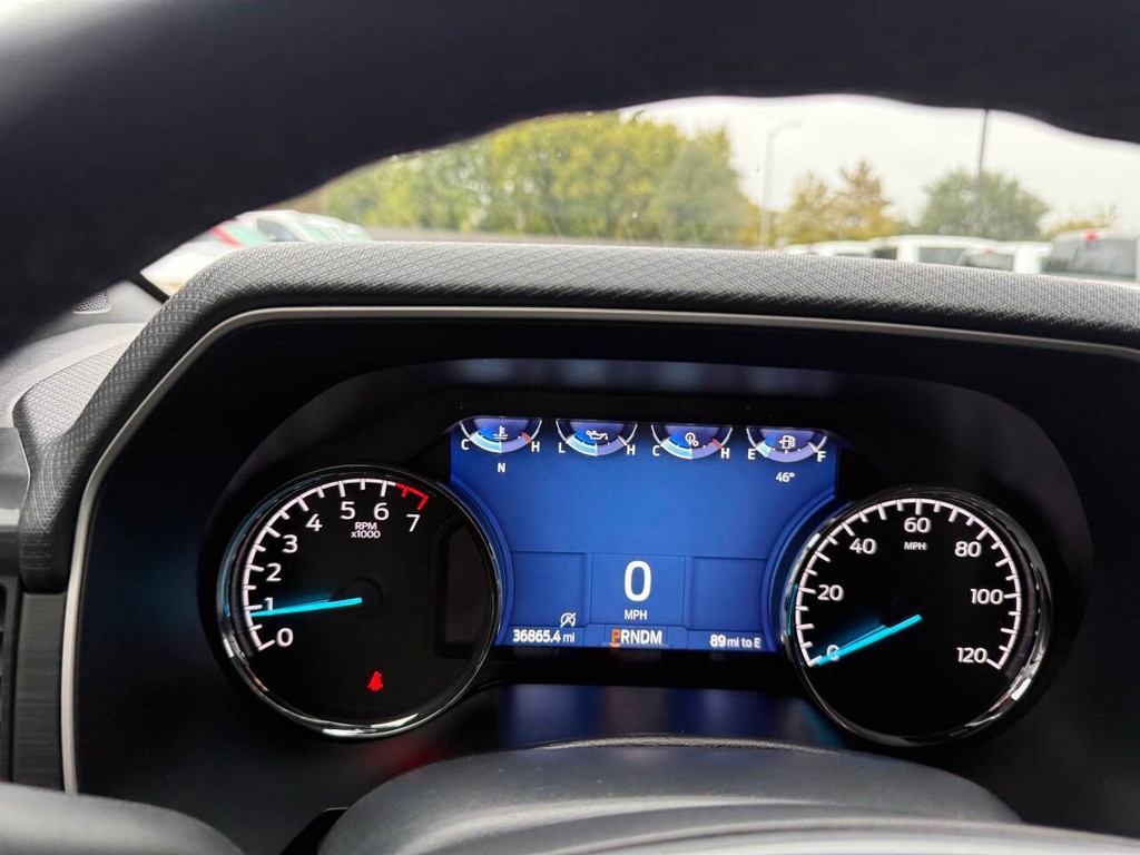 Ford F-150 Vehicle Full-screen Gallery Image 32