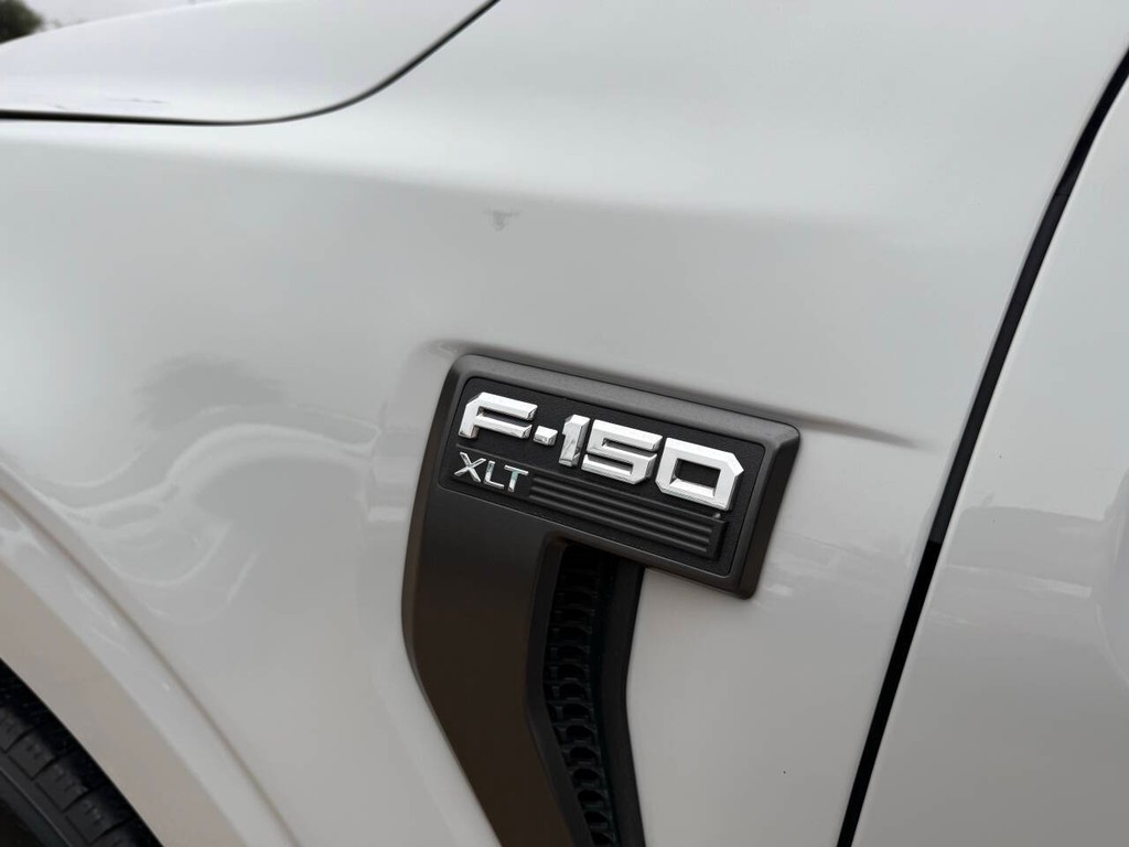 Ford F-150 Vehicle Full-screen Gallery Image 37