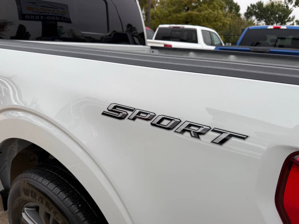 Ford F-150 Vehicle Full-screen Gallery Image 38
