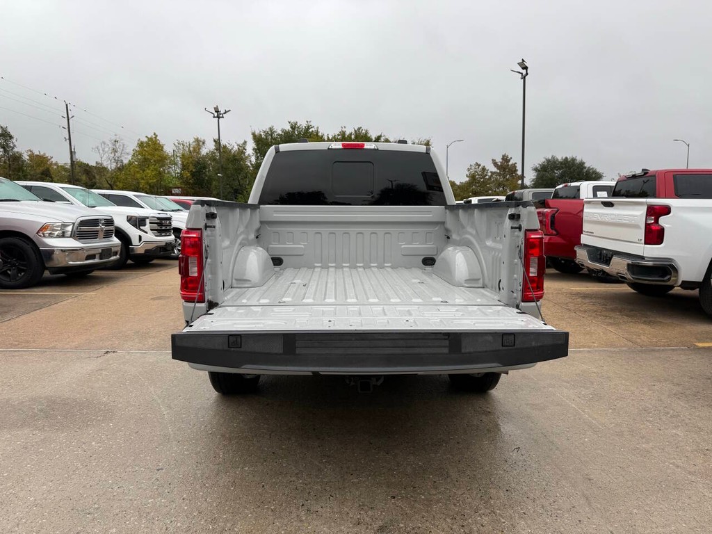 Ford F-150 Vehicle Full-screen Gallery Image 40