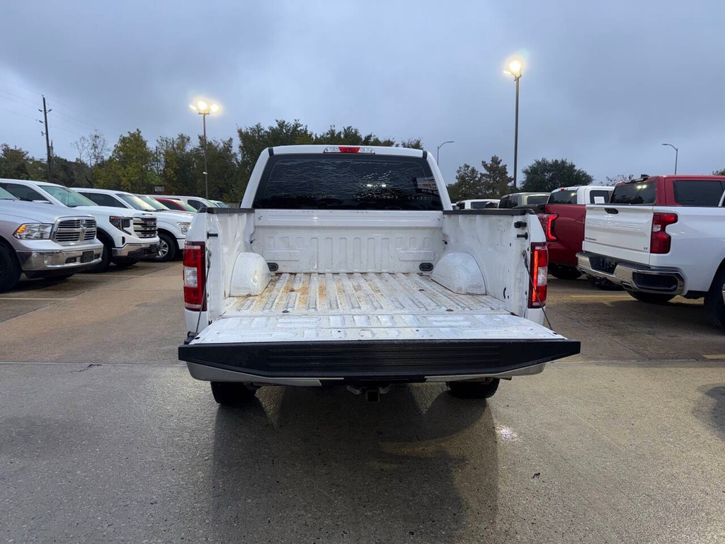 Ford F-150 Vehicle Full-screen Gallery Image 38