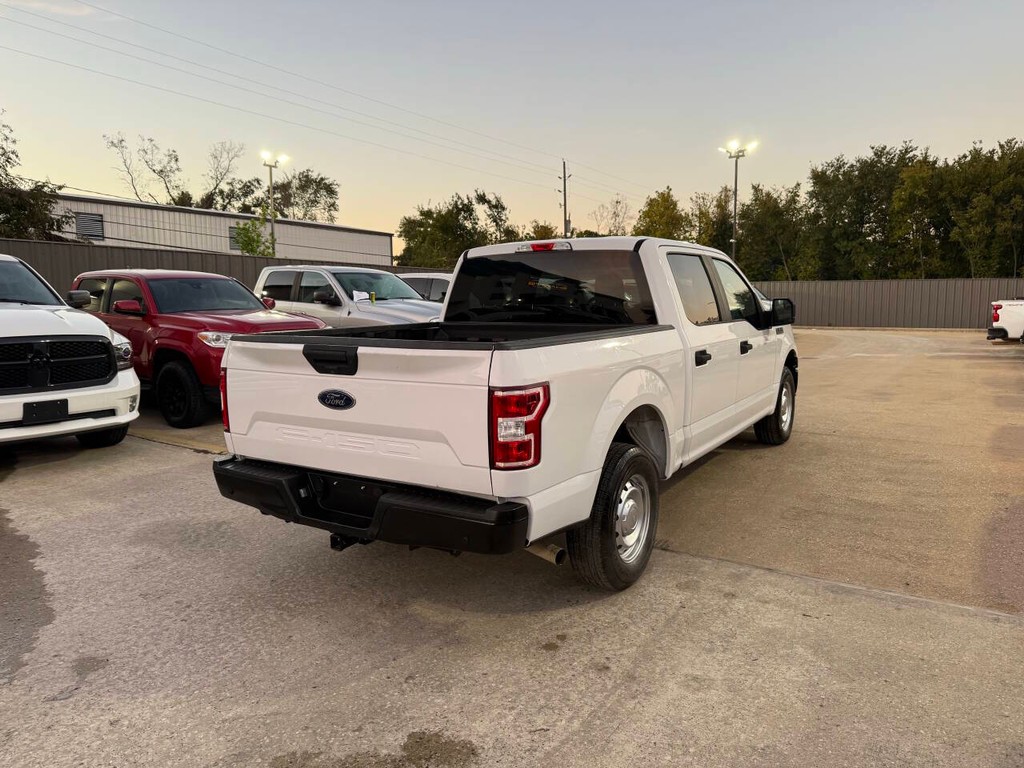 Ford F-150 Vehicle Full-screen Gallery Image 05