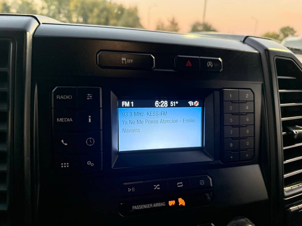 Ford F-150 Vehicle Full-screen Gallery Image 27