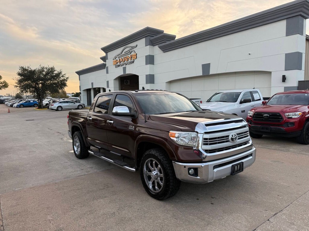 Toyota Tundra 4WD Vehicle Full-screen Gallery Image 02