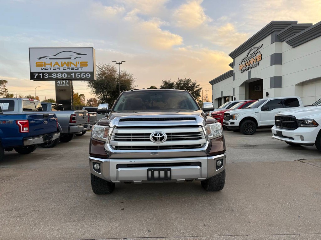 Toyota Tundra 4WD Vehicle Full-screen Gallery Image 40