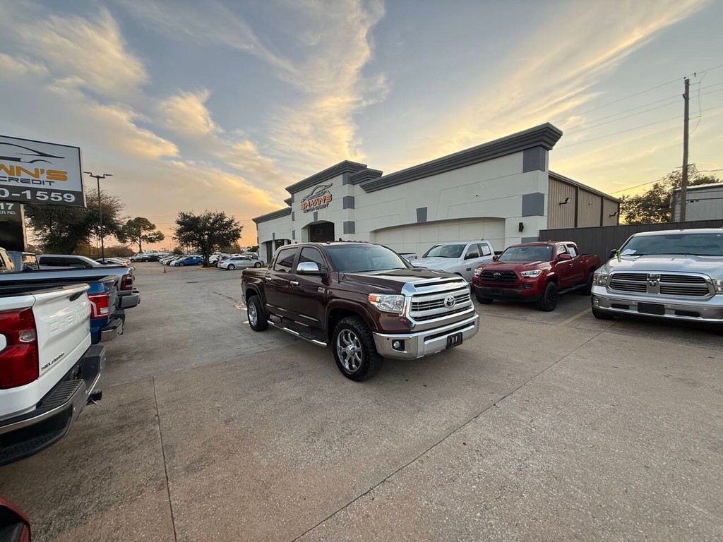 Toyota Tundra 4WD Vehicle Full-screen Gallery Image 43