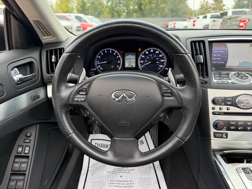 INFINITI G37 Convertible Vehicle Full-screen Gallery Image 23