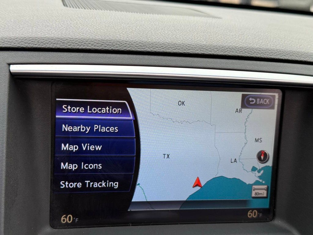 INFINITI G37 Convertible Vehicle Full-screen Gallery Image 26