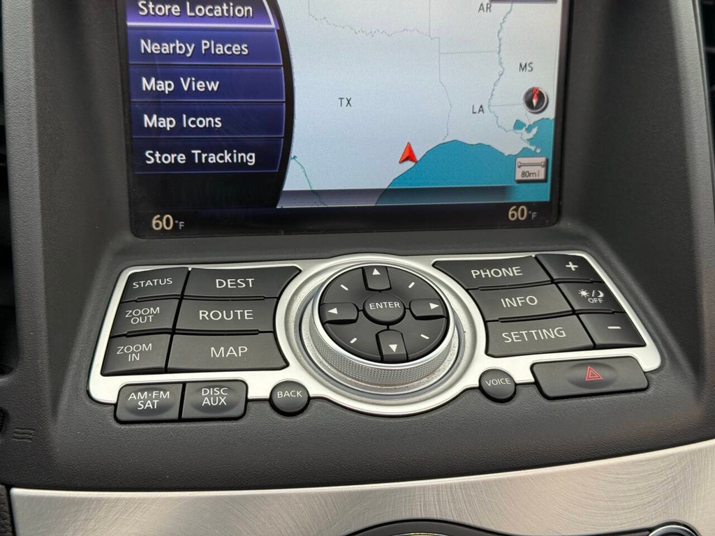 INFINITI G37 Convertible Vehicle Full-screen Gallery Image 28