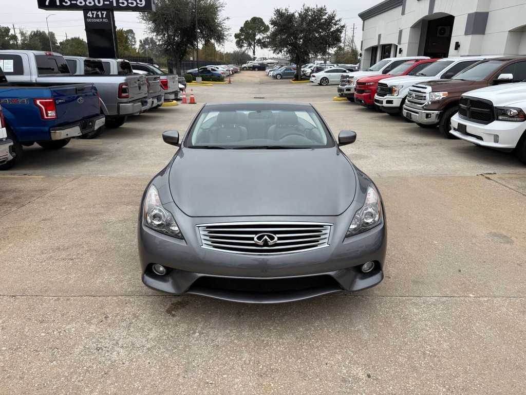 INFINITI G37 Convertible Vehicle Full-screen Gallery Image 39
