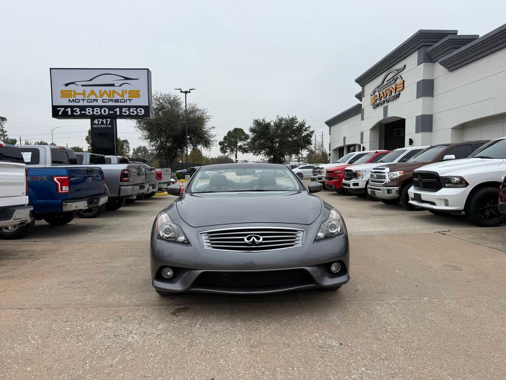 INFINITI G37 Convertible Vehicle Full-screen Gallery Image 40