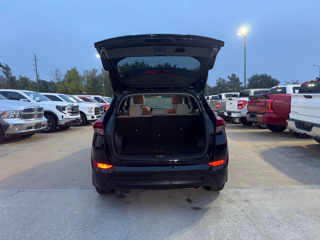 Hyundai Tucson Vehicle Full-screen Gallery Image 37