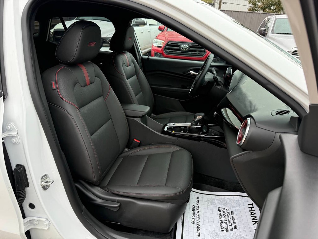 Chevrolet Trax Vehicle Full-screen Gallery Image 10