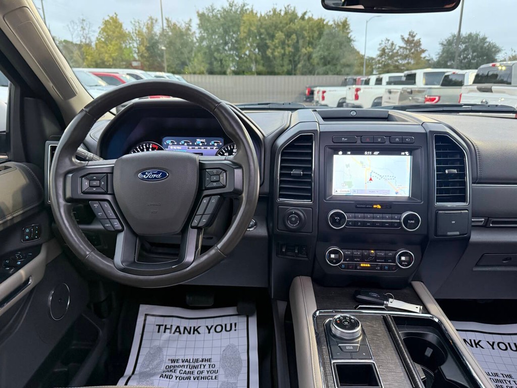 Ford Expedition Vehicle Full-screen Gallery Image 21