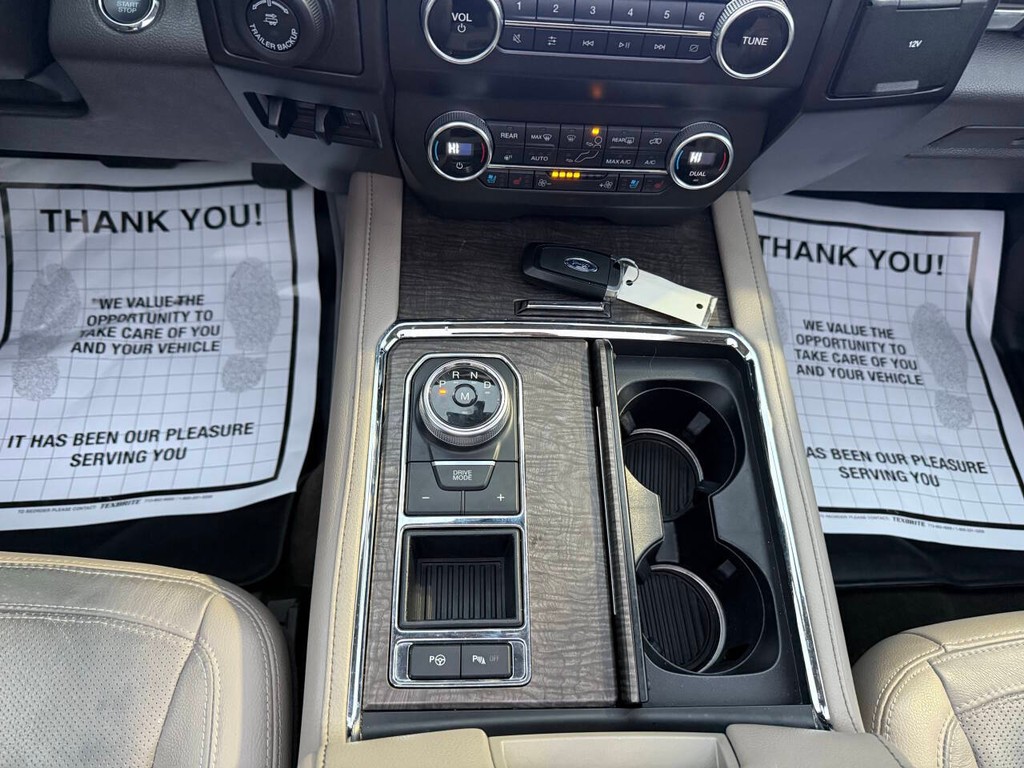 Ford Expedition Vehicle Full-screen Gallery Image 30