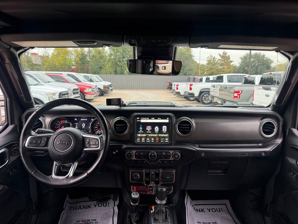 Jeep Wrangler Vehicle Full-screen Gallery Image 17