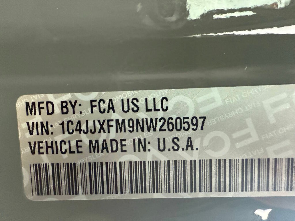 Jeep Wrangler Vehicle Full-screen Gallery Image 33