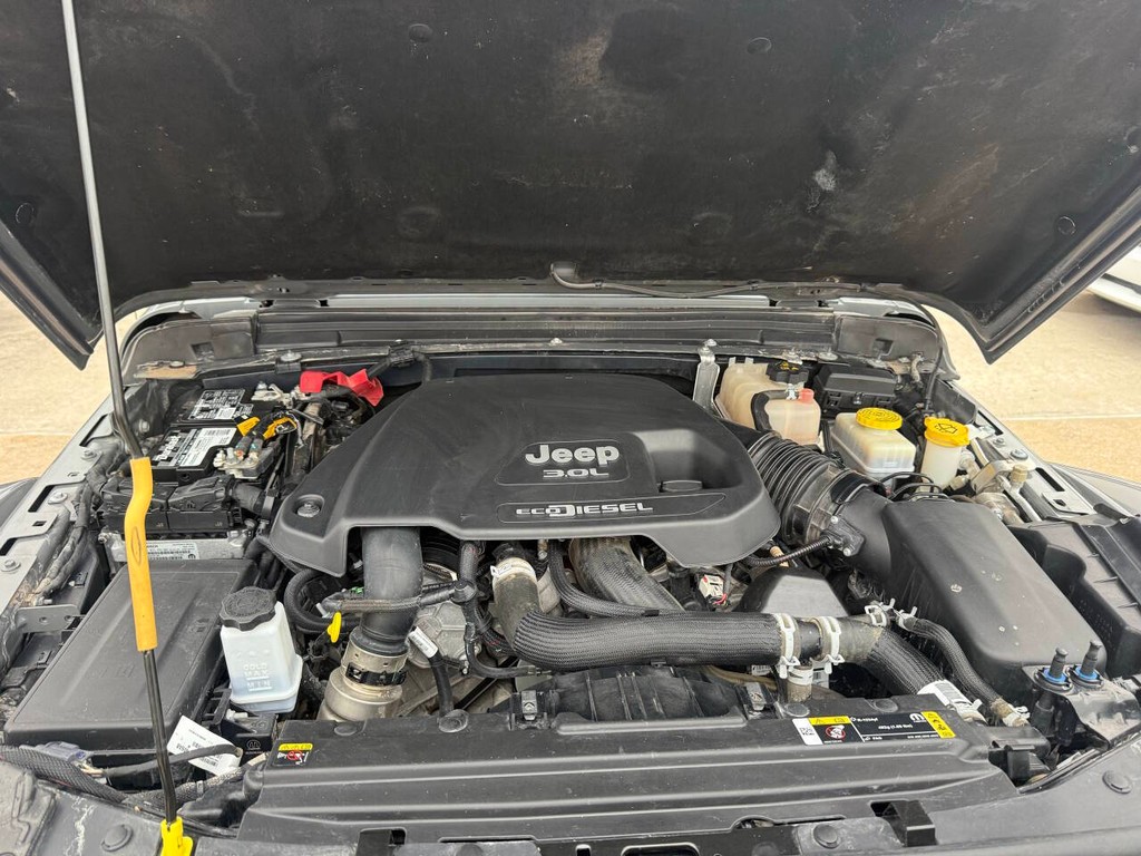 Jeep Wrangler Vehicle Full-screen Gallery Image 34