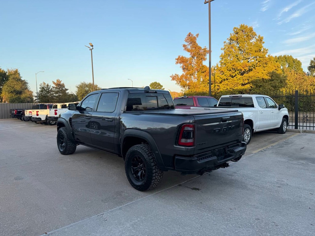 Ram 1500 Vehicle Full-screen Gallery Image 04