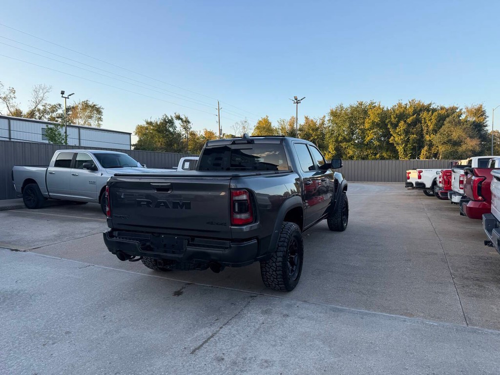 Ram 1500 Vehicle Full-screen Gallery Image 05