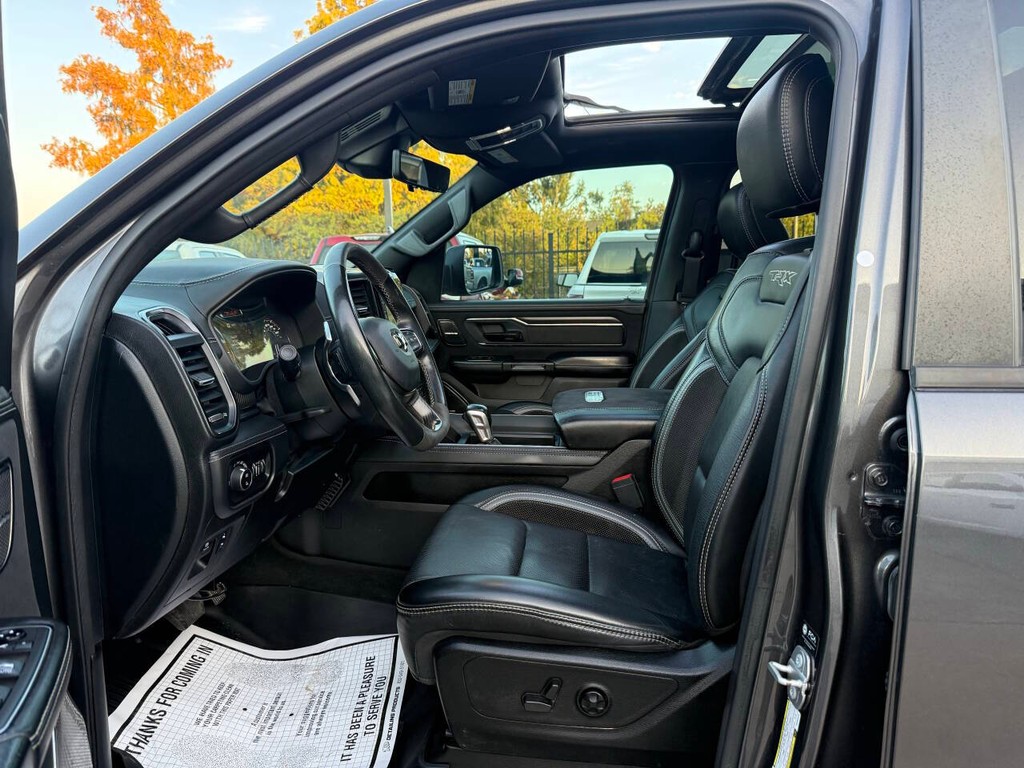 Ram 1500 Vehicle Full-screen Gallery Image 07