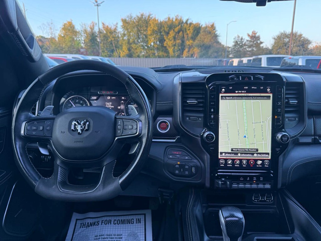 Ram 1500 Vehicle Full-screen Gallery Image 21