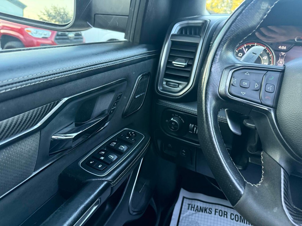 Ram 1500 Vehicle Full-screen Gallery Image 38