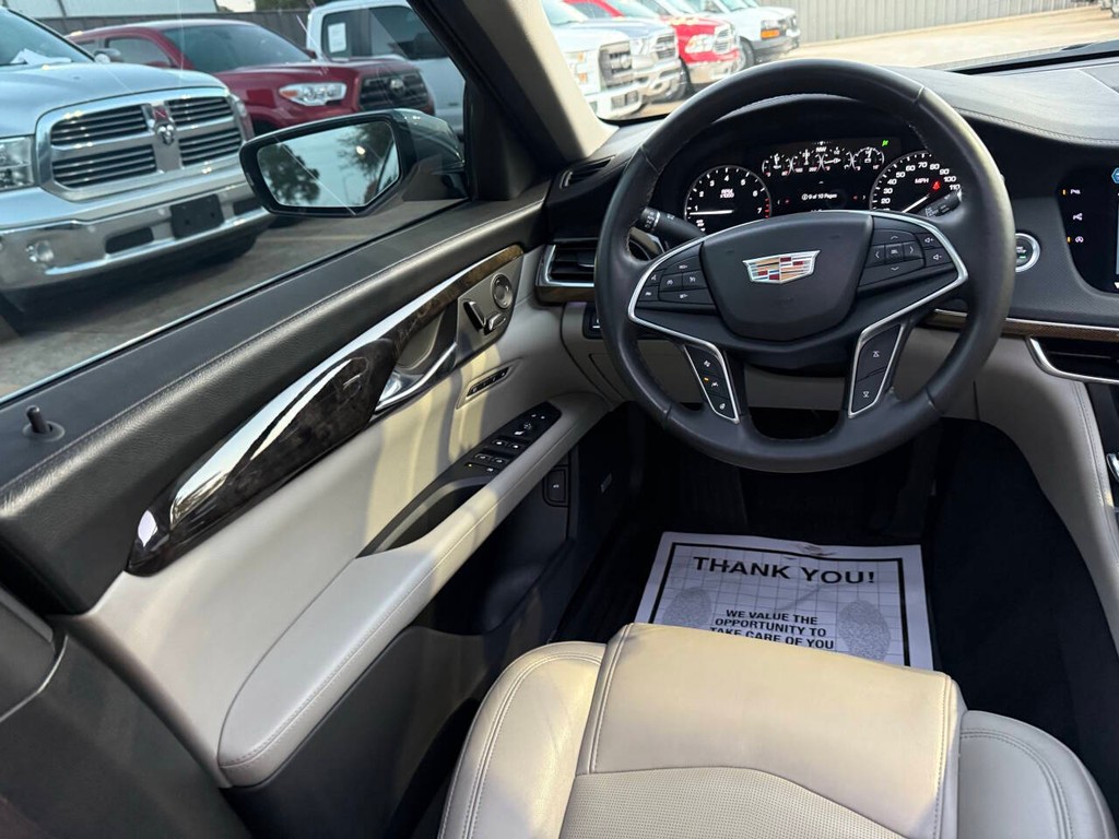 Cadillac CT6 Sedan Vehicle Full-screen Gallery Image 19