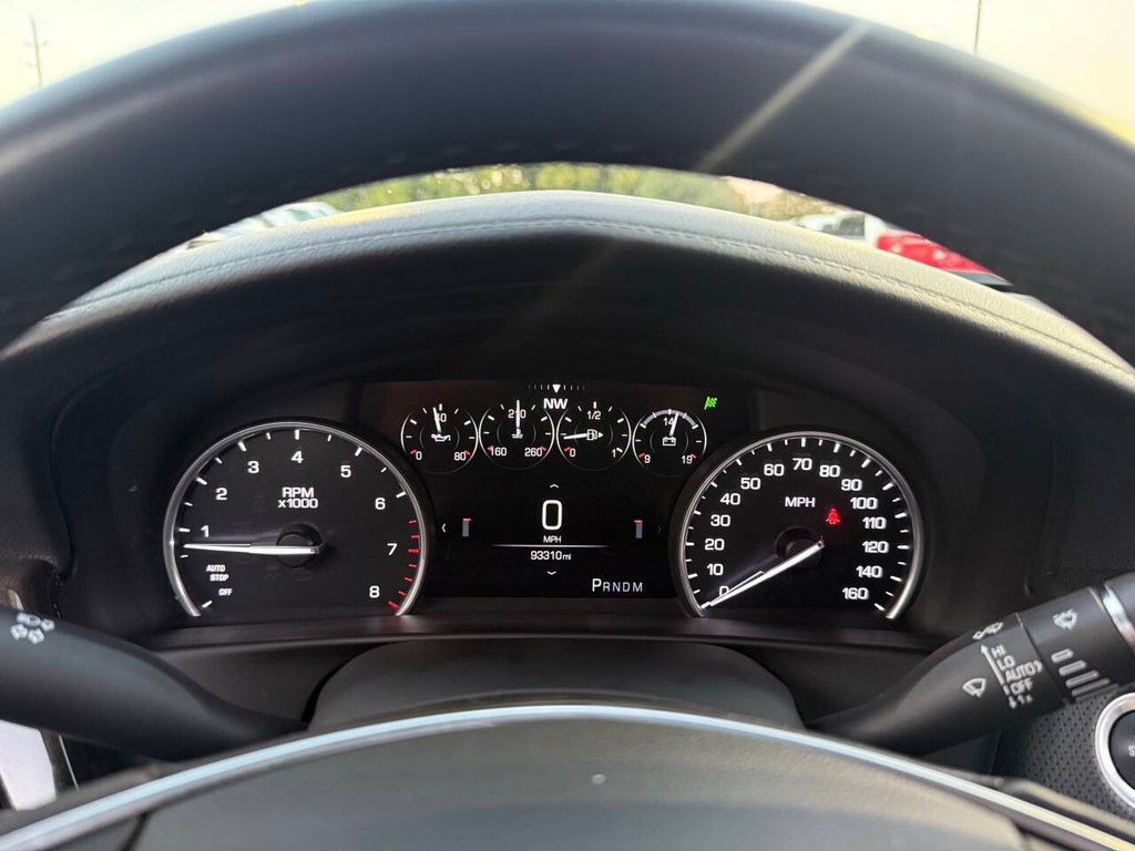 Cadillac CT6 Sedan Vehicle Full-screen Gallery Image 32