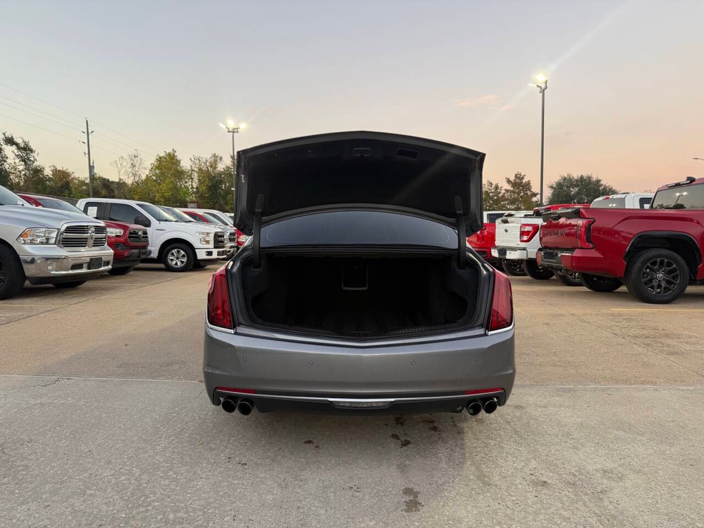 Cadillac CT6 Sedan Vehicle Full-screen Gallery Image 37