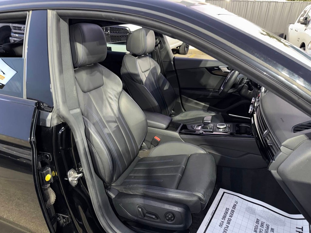 Audi A5 Sportback Vehicle Full-screen Gallery Image 10