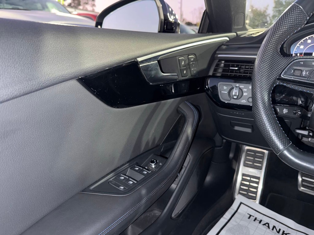 Audi A5 Sportback Vehicle Full-screen Gallery Image 29