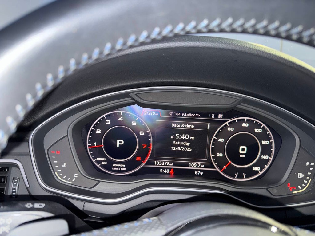 Audi A5 Sportback Vehicle Full-screen Gallery Image 32